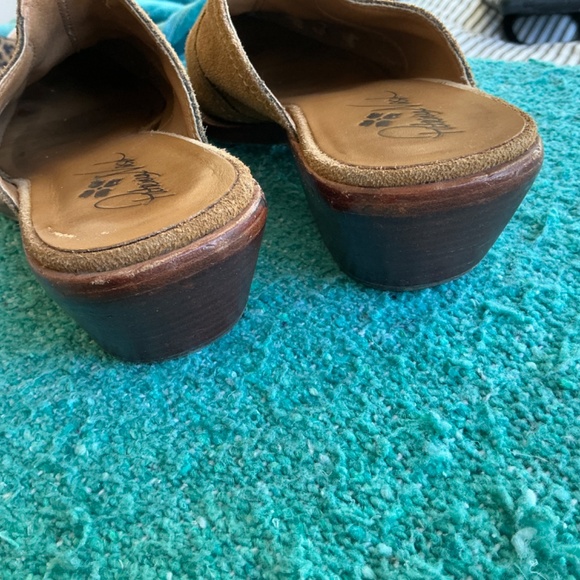 Patricia Nash Cowboy Mule Boot, size 8 - Picture 5 of 5